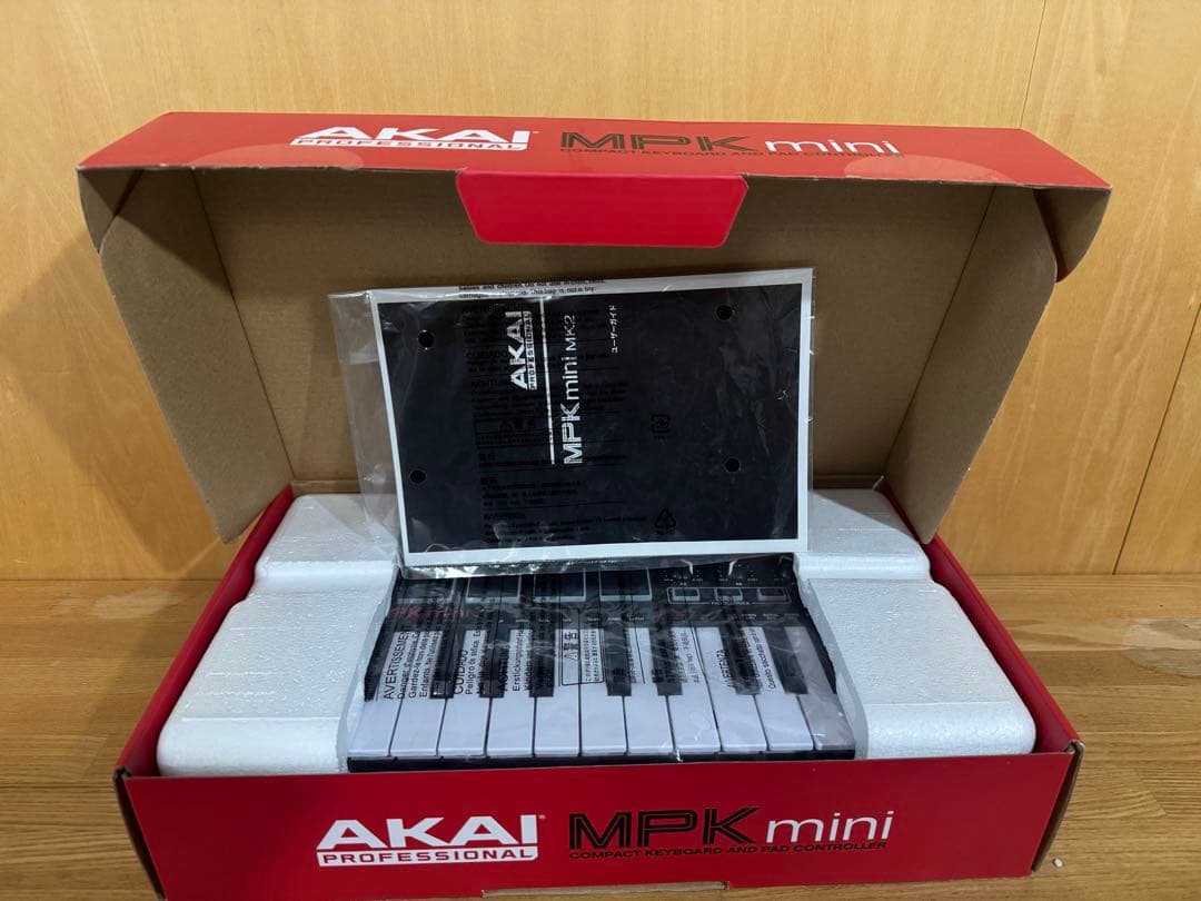 AKAI MPK mini play MIDIキーボード 箱　付属品付き