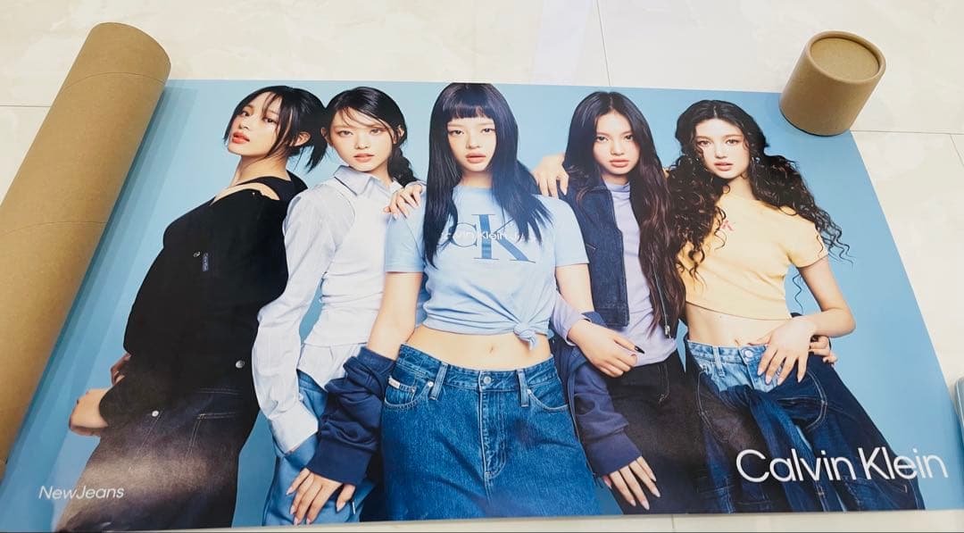 【貴重 新品未使用】New Jeans ポスター 大判 