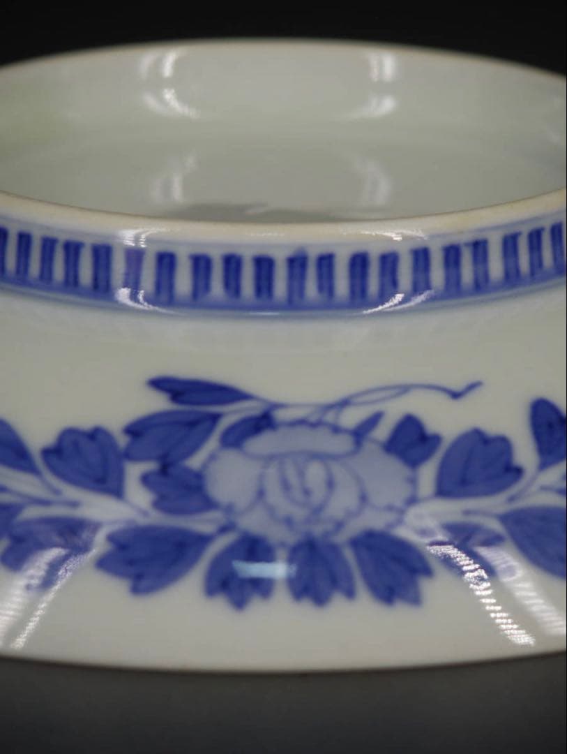 江戸時代 古伊万里 鍋島焼 老松紋 中皿 染付 大名贈答品 骨董 古美術