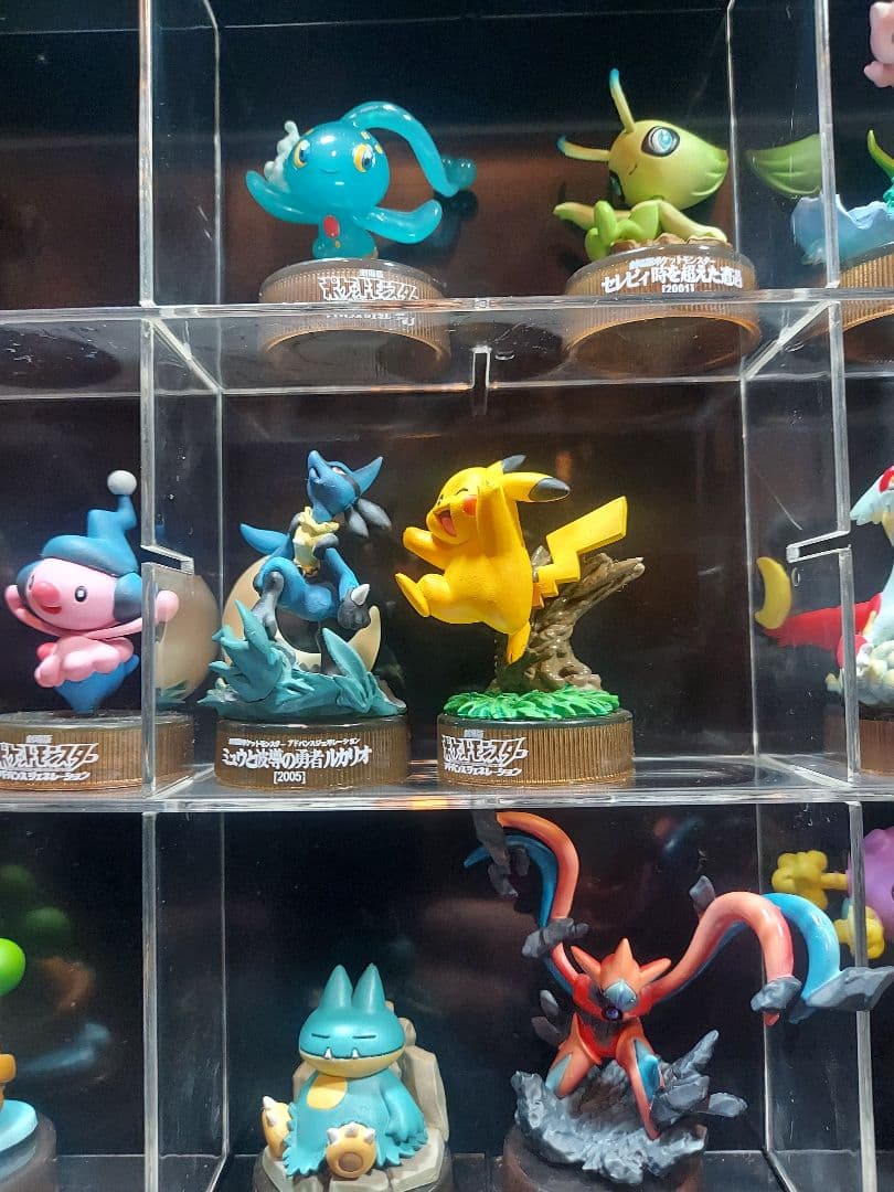 ポケモン ボトルキャップフィギュア & チェスフィギュア16体セットケース付き
