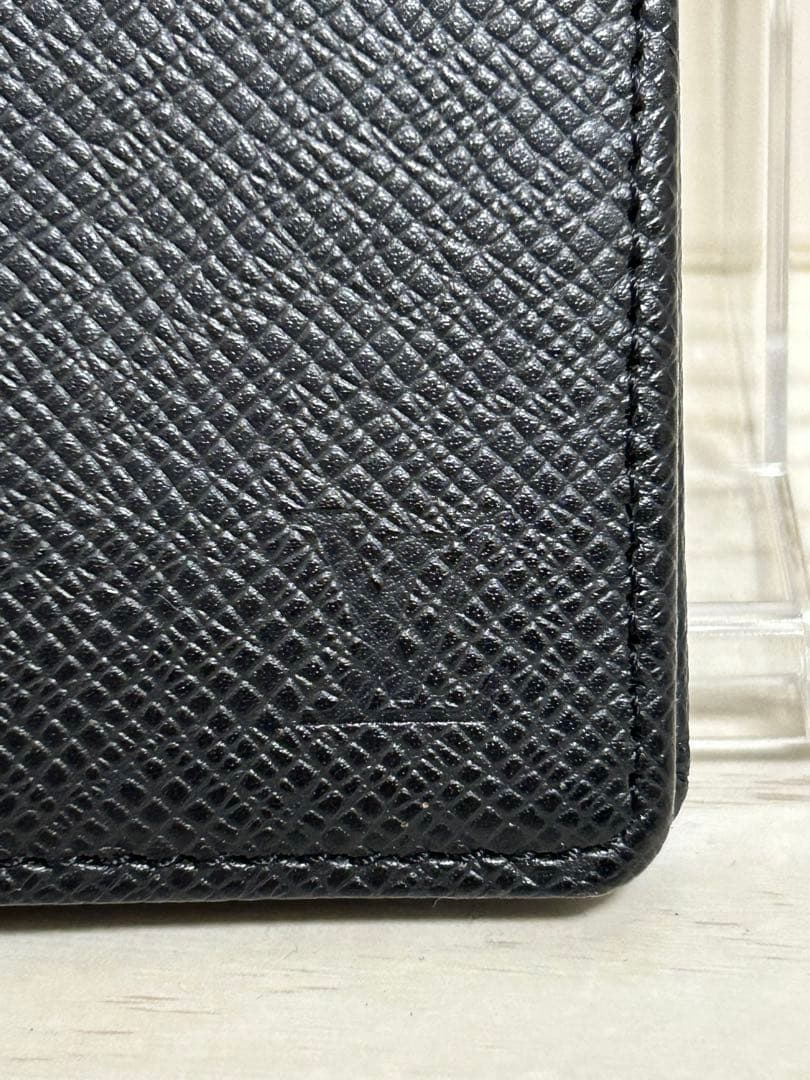【美品】　ルイヴィトン　タイガ　二つ折り財布