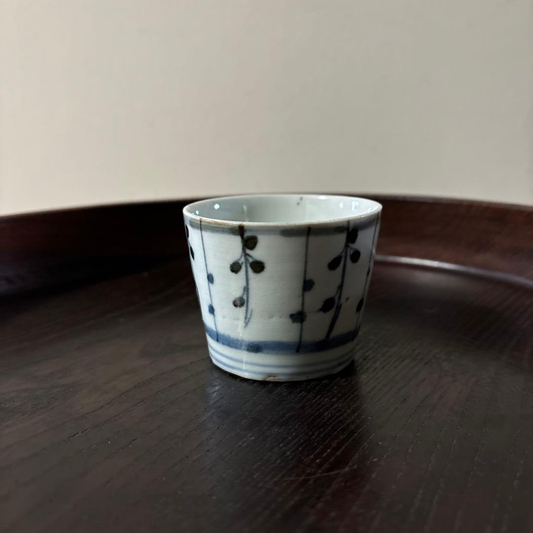 古伊万里染付　格子縞　蔓草文　④蕎麦猪口　江戸初期前期　アンティーク　白磁　李朝