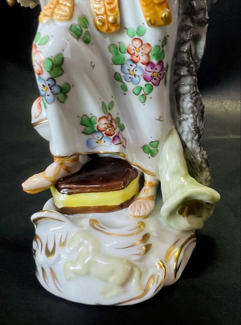 陶器製女性像 置物 ハープ付き