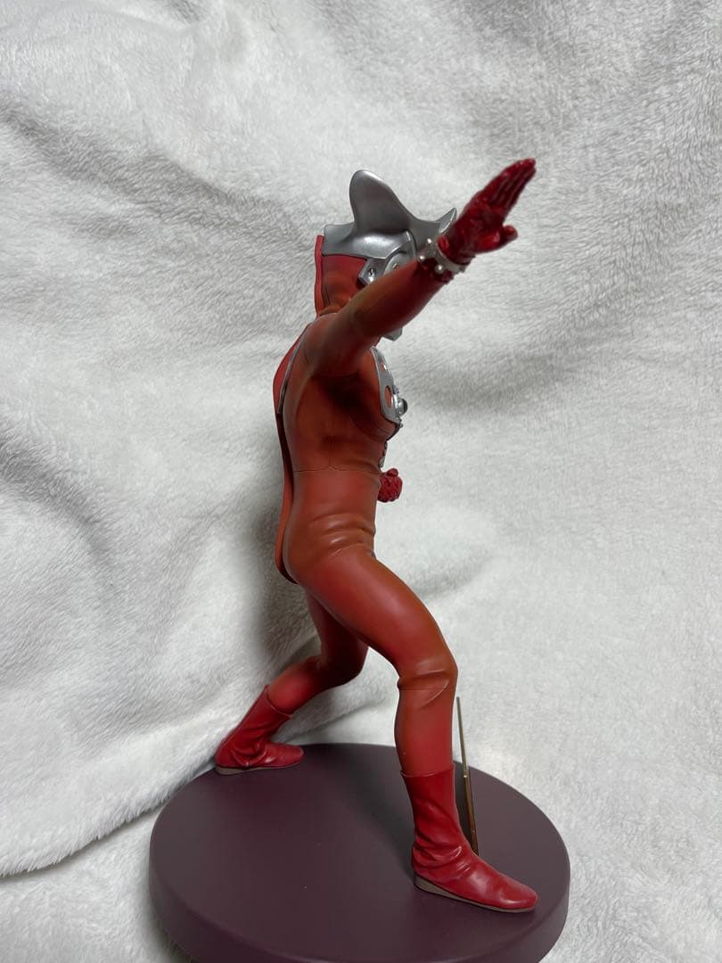 大怪獣シリーズ　リアルマスターコレクション　ウルトラマンレオ
