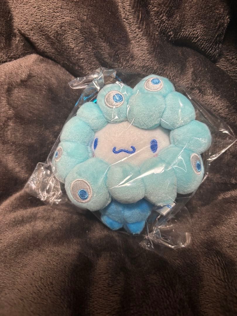 正規品 ミャクミャク シナモンロール 未使用EXPO2025 カラビナ付き