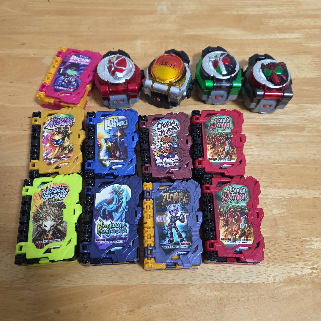 仮面ライダー フィギュアと変身アイテムセット