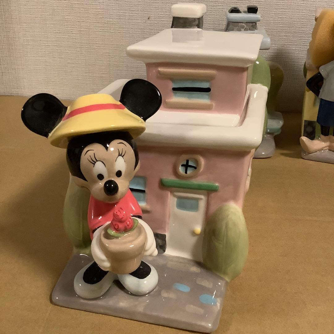 ディズニー　ミッキー・ミニー・グーフィー 陶器フィギュア　収納容器　小物入れ