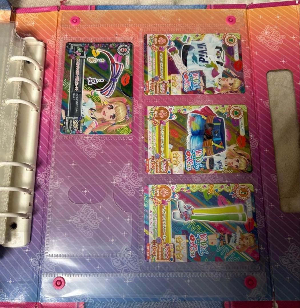 アイカツ　アイカツカード　約115枚まとめ売り　ビビットキス　カードホルダー