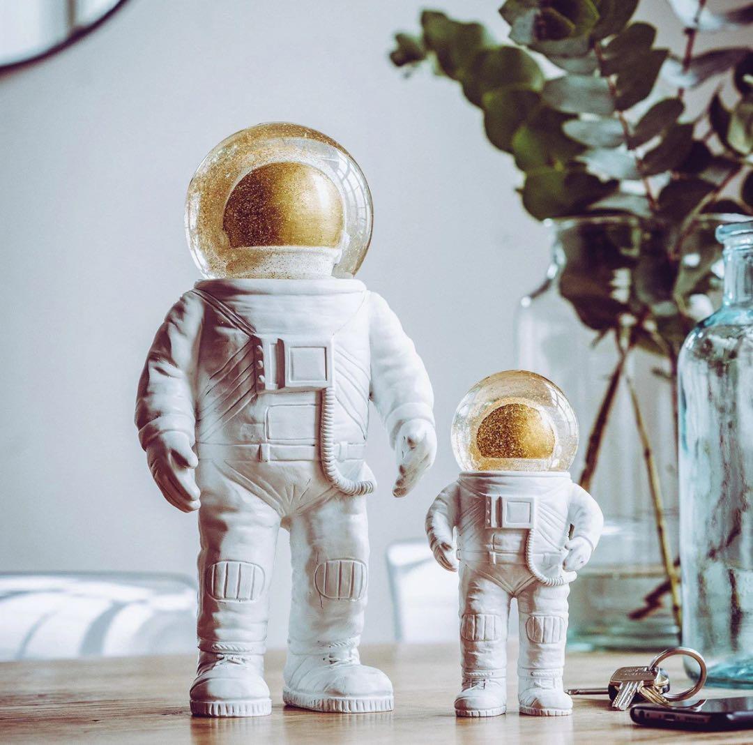 donkey products社 宇宙飛行士