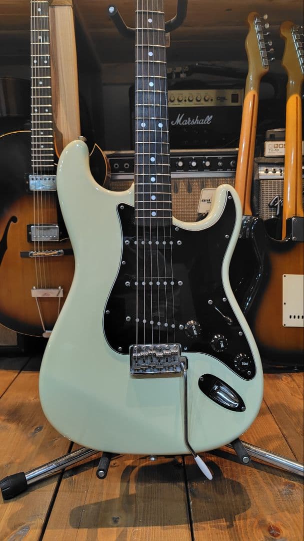 ギター Squier