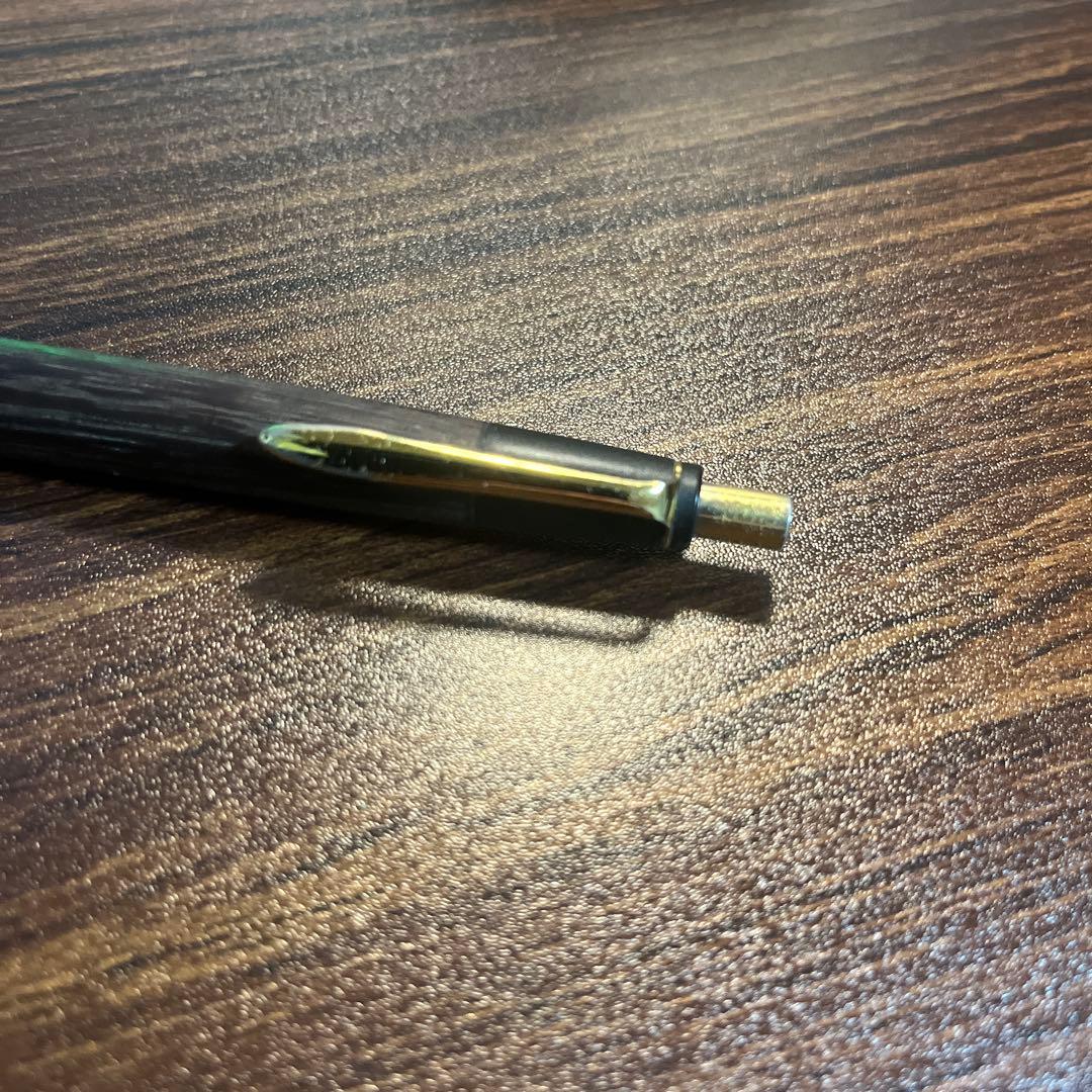 野原工芸似　パープルハート