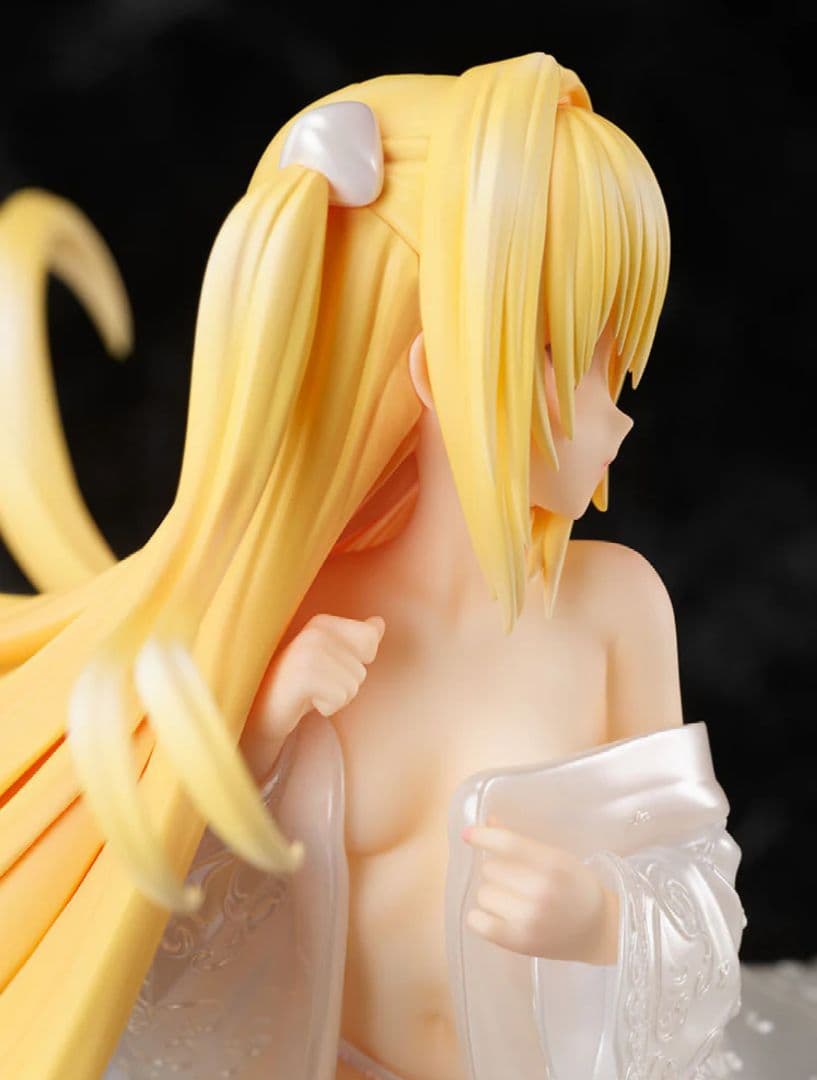 金色の闇 -白無垢- 1/7スケールフィギュアF:NEX限定・完全受注生産