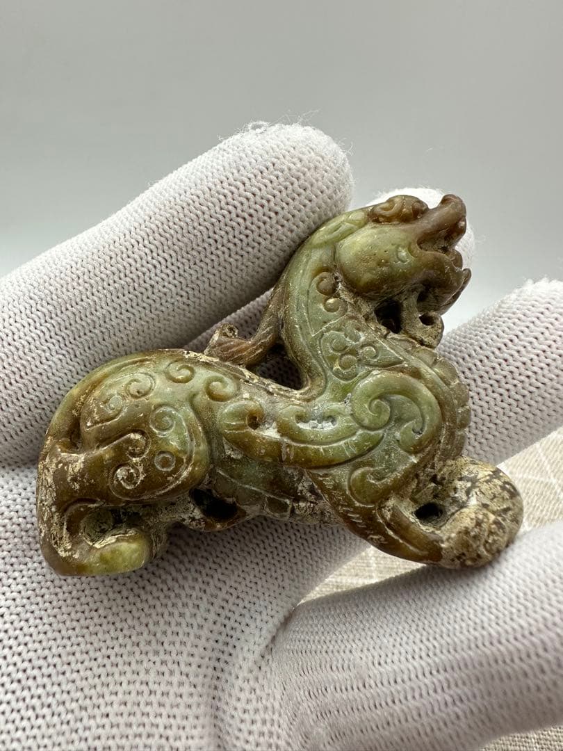【中国古美術】紅山文化 古墳の物 旧蔵 置物 古玉 （麒麟）收藏品