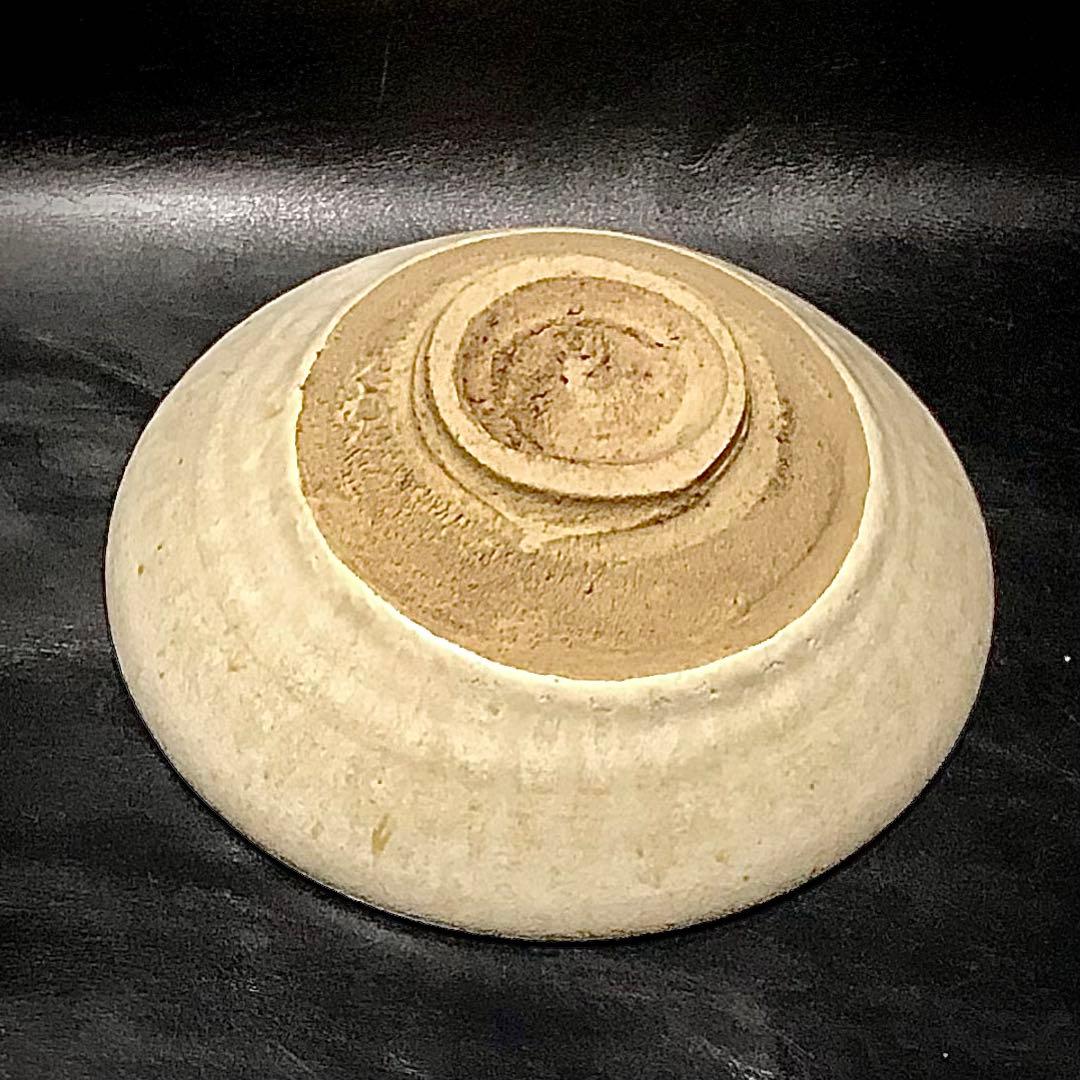 美しい古美術◾️蔵からクリームチーズケーキの様な美しい釉薬の抹茶茶碗が出て来ました