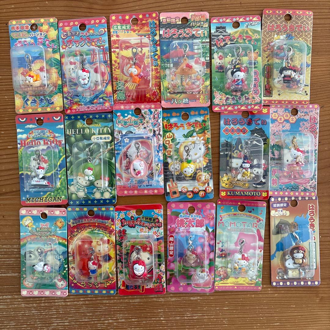 ご当地ハローキティ　ファスナーマスコット　73個　まとめ売り