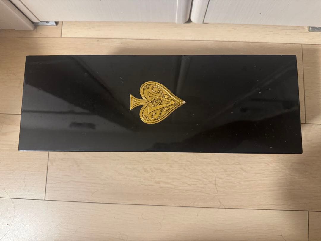 Armand de Brignac アルマンドゴールド