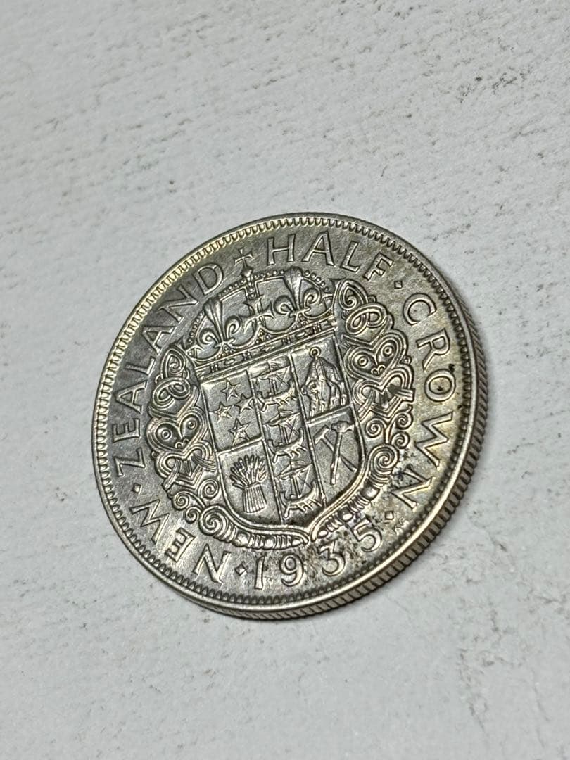 ニュージーランド　1/2クラウン銀貨　1935年　極美品　希少　レア　古銭