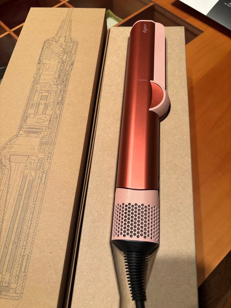 Dyson Airstrait™ストレイトナー