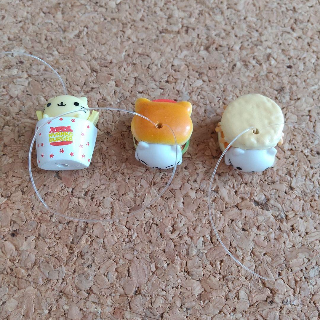 d*9様 にゃんにゃんにゃんこ キーチェーン 17個セット