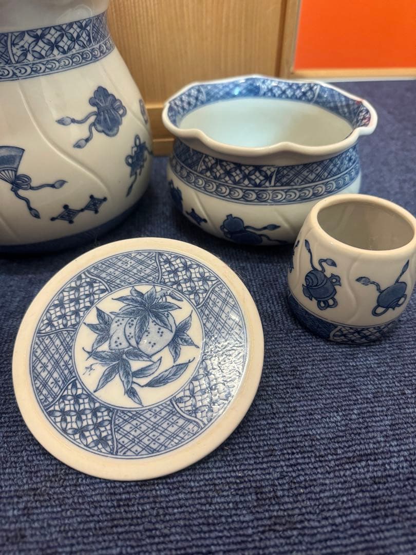1577 茶道具　染付祥瑞宝尽皆具　石崎英治作