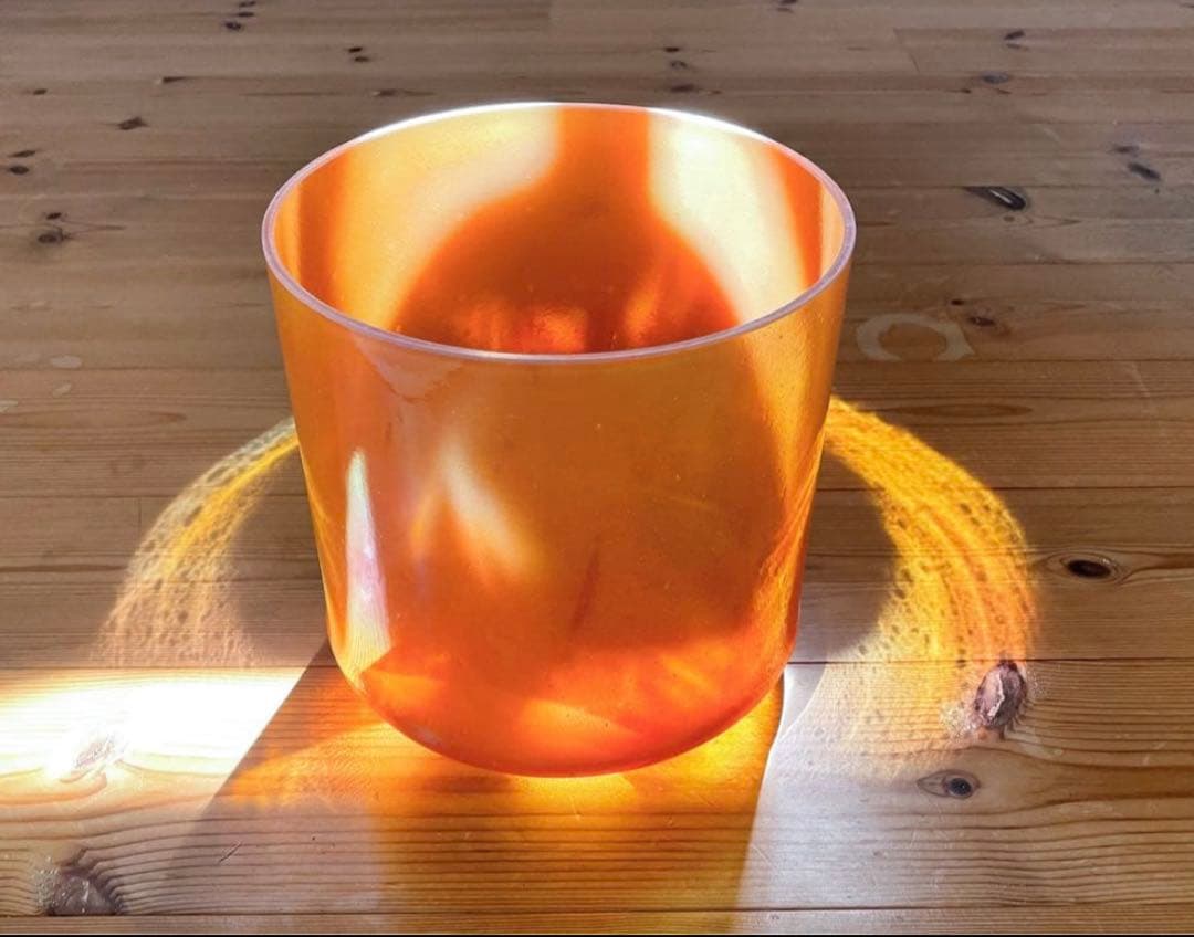 【期間限定価格】クリスタルトーンズ社クリスタルボウル　カーネリアンE ＋25