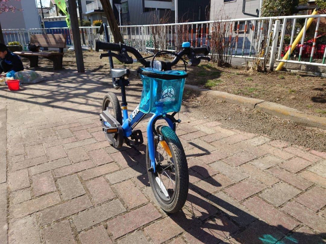 付属品フル装備 ストライダー STRIDER 14x 幼児用自転車 ブルー 青