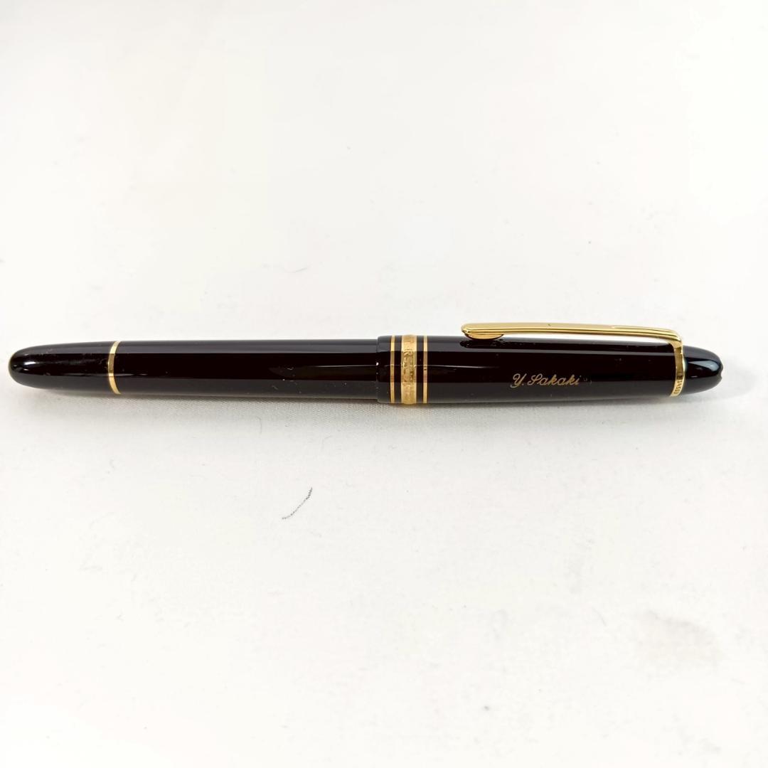MONTBLANC 万年筆 ゴールド装飾 ネーム入り マイスターシュティック