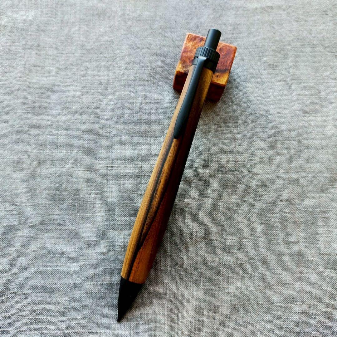 ハンドメイド　木軸シャープぺン　斑入黒檀　0.5mm　天然木　ブラック