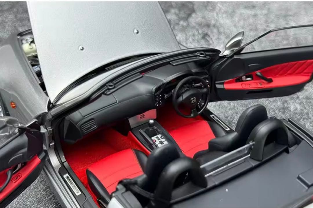ホンダ S2000 1/18 スケールモデル