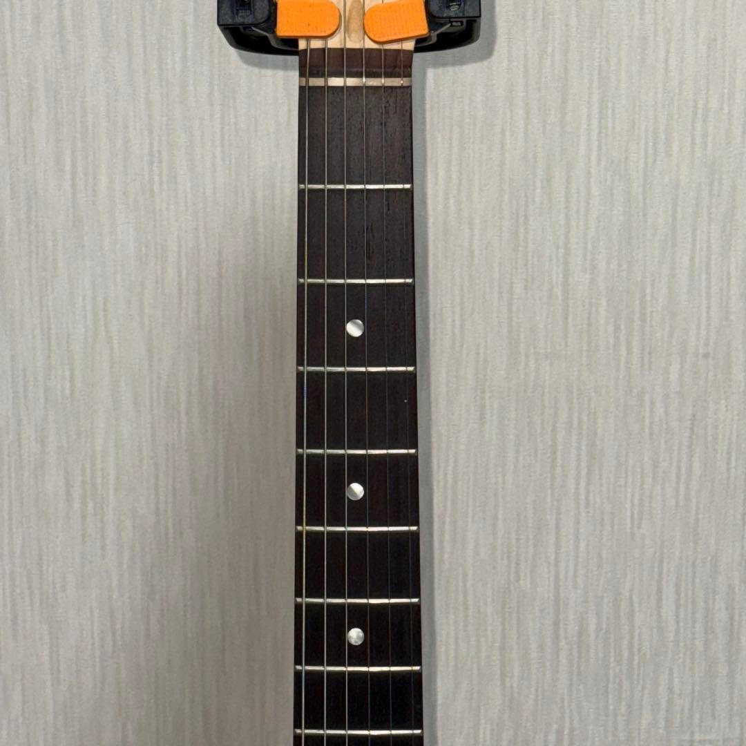 h*4様 Squier Affinity Stratocaster 色:バーガン