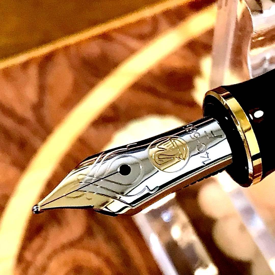 ☆超お勧め☆美しいペリカン万年筆M400ブルー縞(Ｆ)