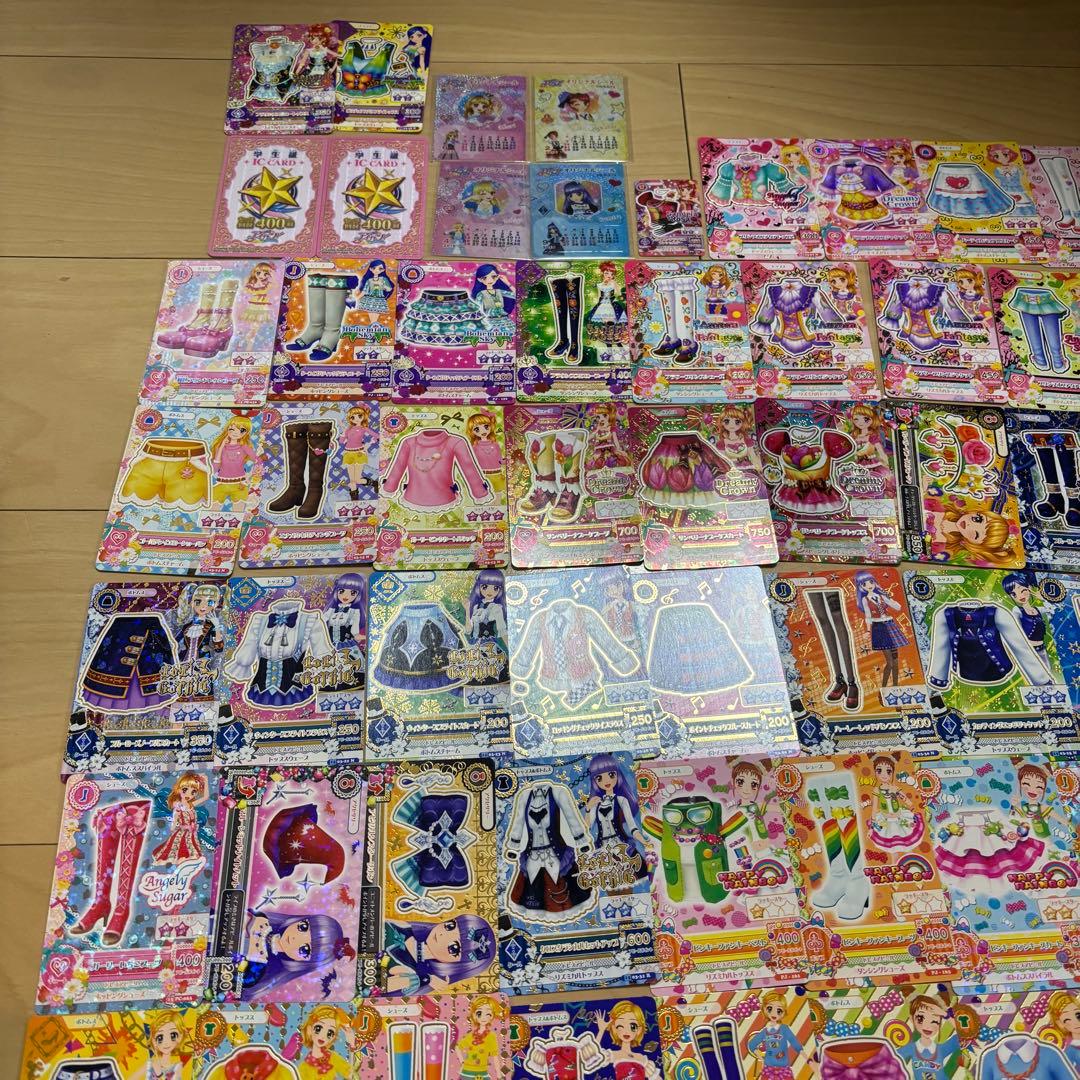 アイカツカード　➕カードケース　➕CD