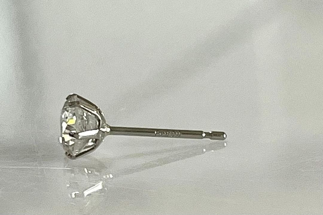 ひびたん様　PT天然ダイヤモンドピアス 計1.0ct 中央宝石研究所　鑑定書付き