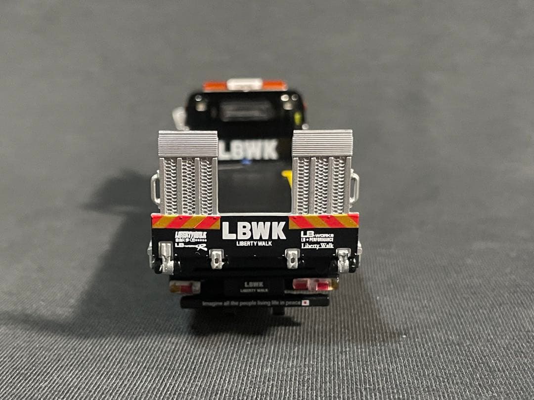 MINI GT Isuzu Nシリーズ(ELF) 車両積載車 LBWK ブラック