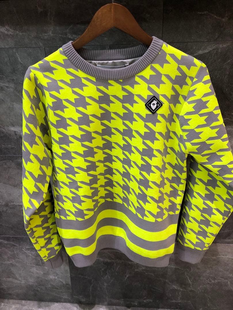 yuna画面V12 ニット　レディースMサイズ