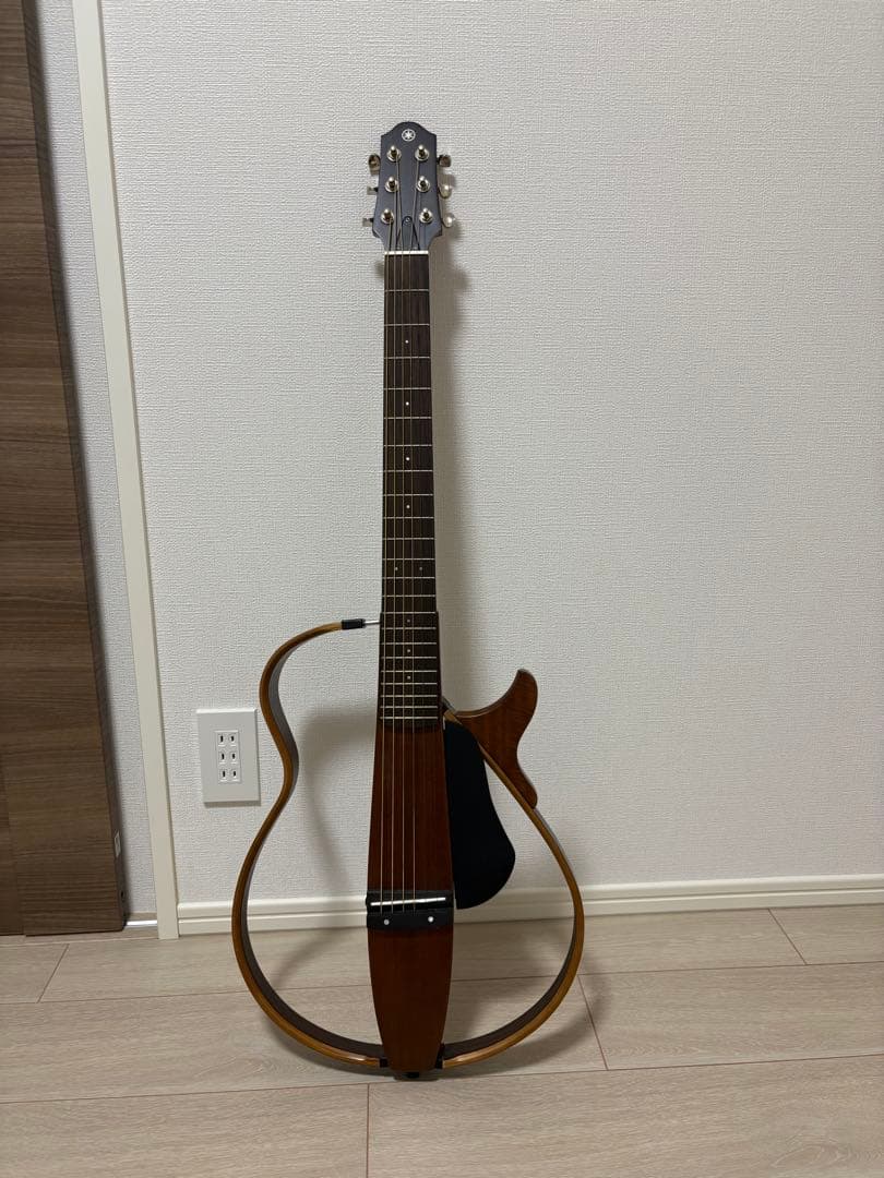 ヤマハ　サイレントギター　SLG200S NT
