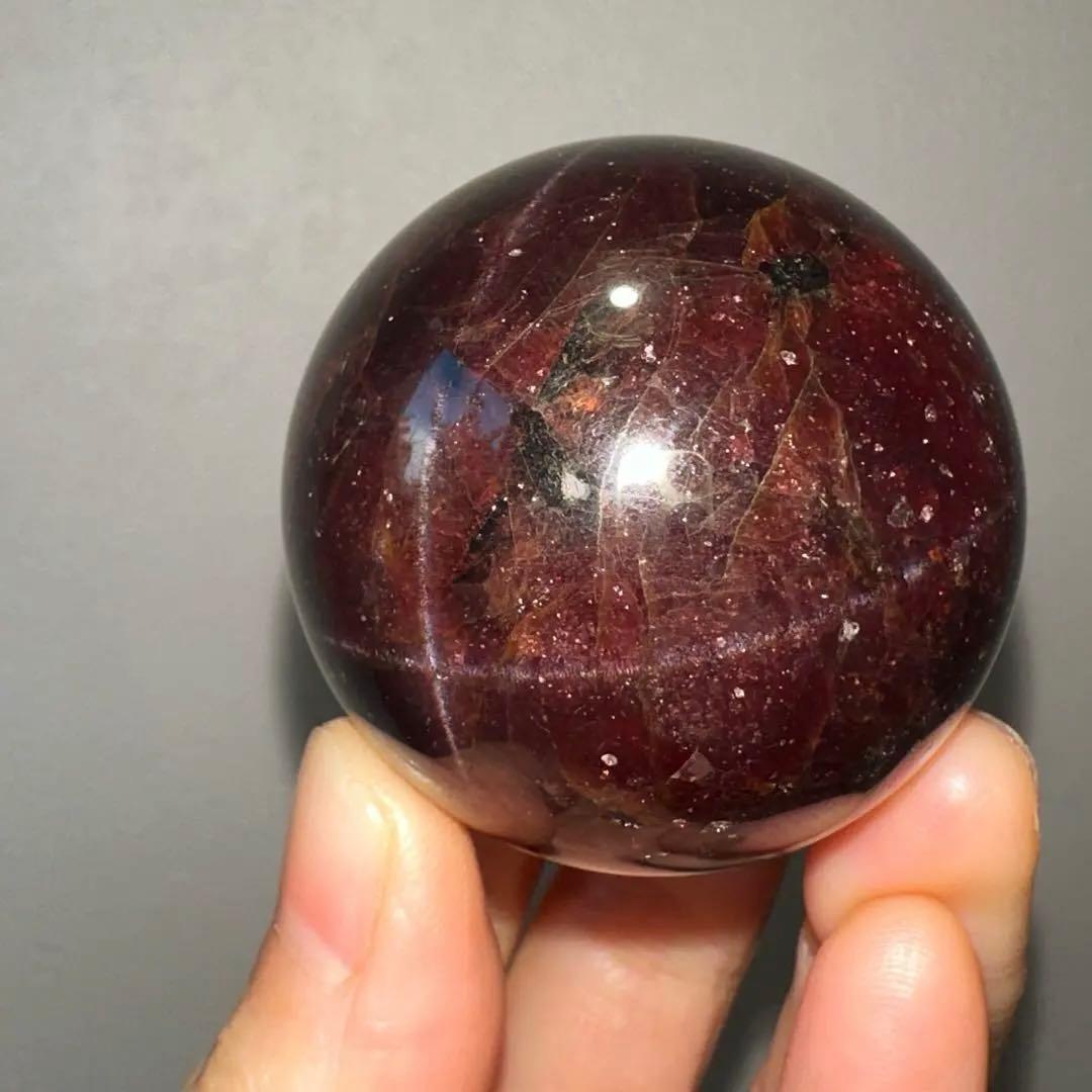 ガーネット　高品質　スフィア　4.3㎝　スターフラッシュ　高級　garnet