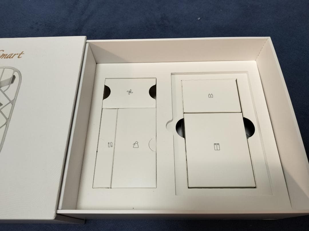 【 いちご入札不可】HoverAir X1 Smart （白）