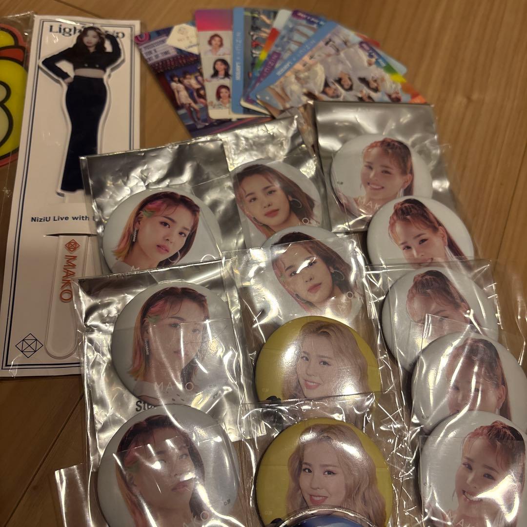 NiziU マコ