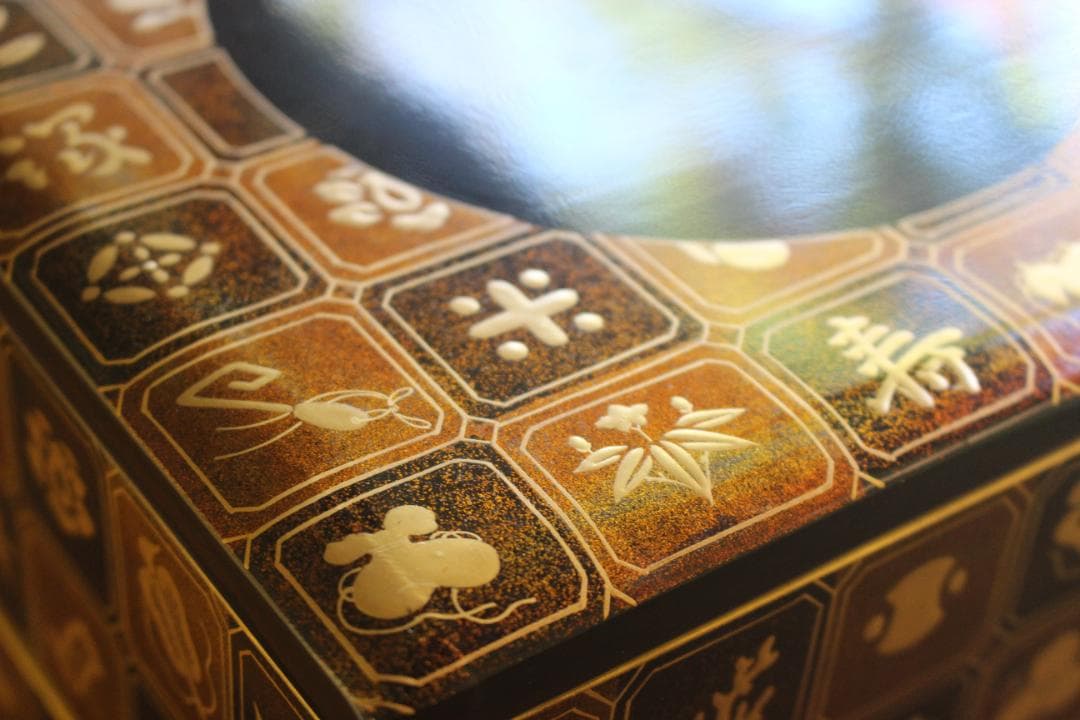 デッドストック！内朱金縁黒漆に極上宝尽蒔絵の映える三段重（検輪島塗重箱お重