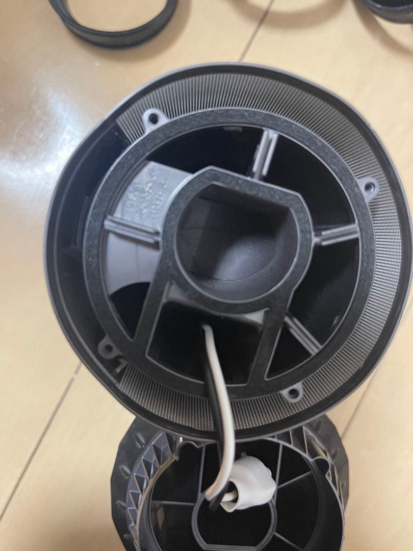 【美品】Dyson V11 Fluffy コードレス掃除機