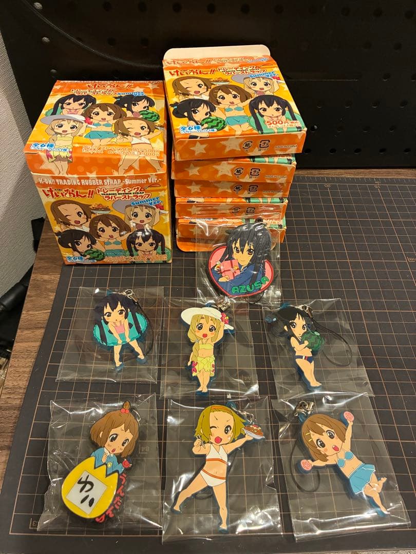 けいおん　トレーディング　ラバーストラップ　前6種プラスおまけ1つ