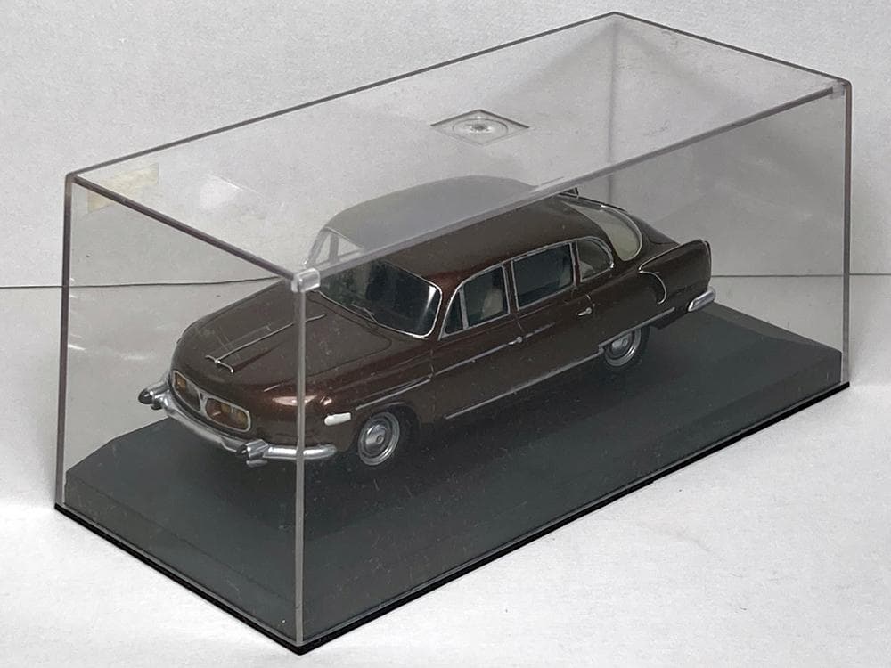 TATRA 1/43 タトラ T603
