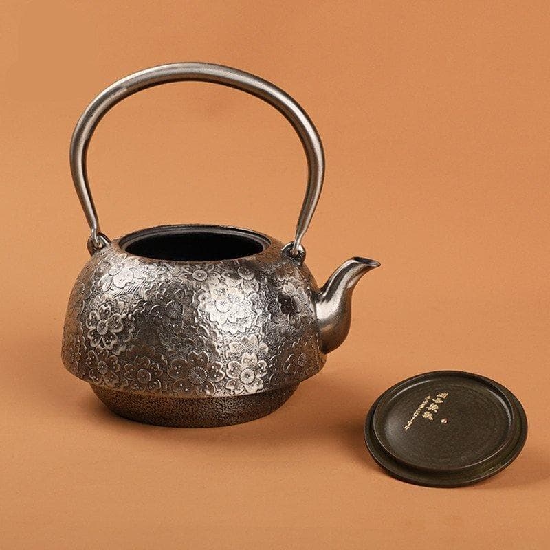花模様 鉄瓶 茶道具 未塗装鉄器 容量:1.4L