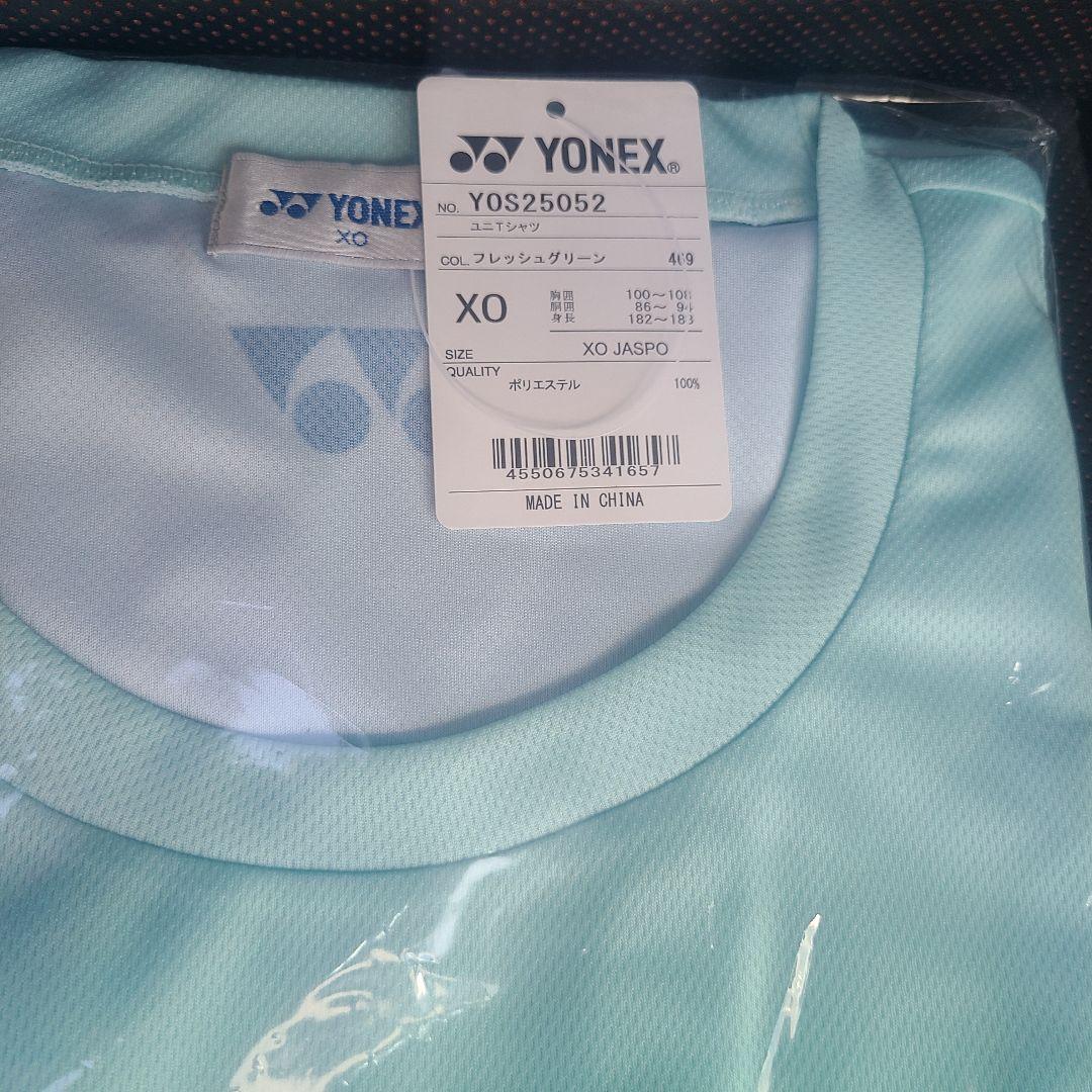 XOラスト一枚YONEXの新型ラケット、ボルトレイジ02のTシャツ