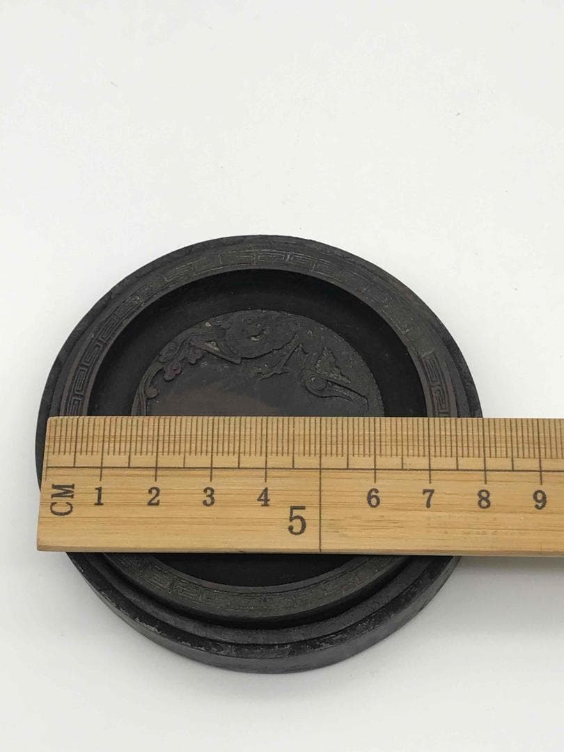 古端渓硯　円硯　清時代　龍紋彫り　石渠硯　唐木蓋台　極上品　初出し物(F-49)
