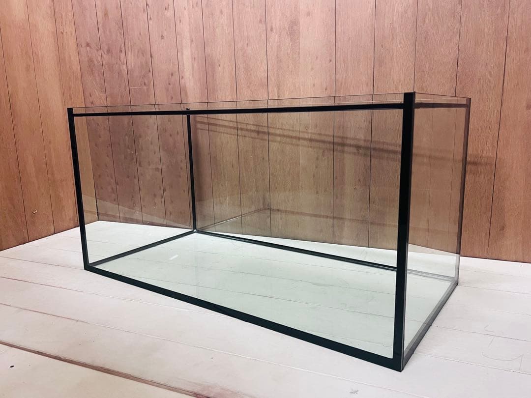 900×450×450㎜ガラス水槽 ブラックシリコン フランジ加工付き 未使用品