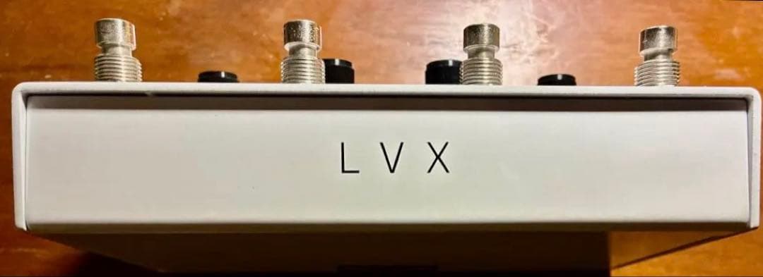 ギター Meris LVX