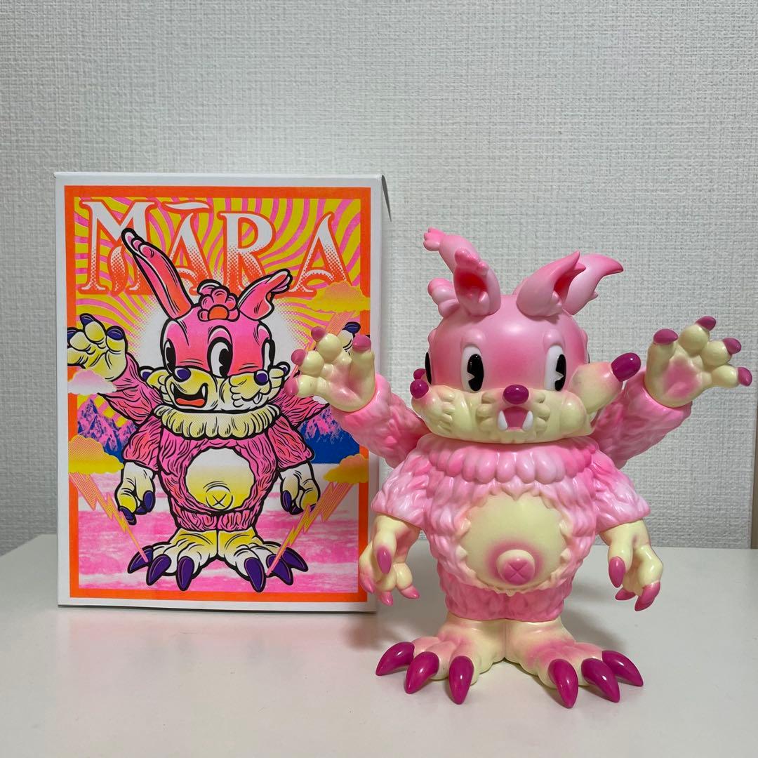 kamerian Māra　BERRY BERRY PINK ソフビ
