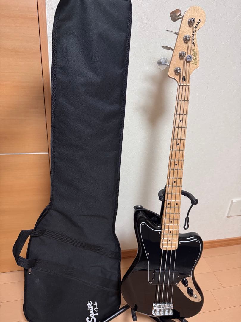 畜生ペンギンさん専用　Squier by Fender エレキベース